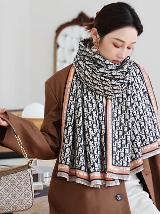 Cashmere Scarf 10081